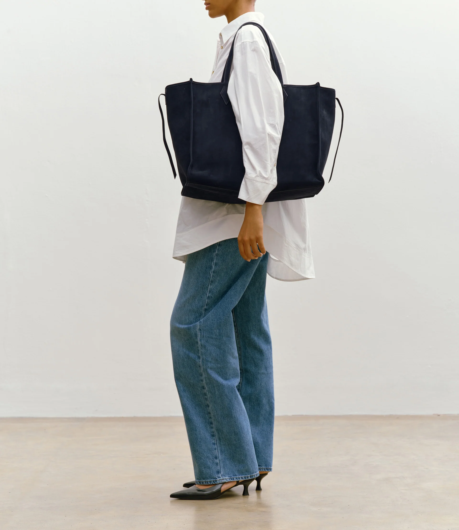 Chameleon 41 Nubuck Navy - Image 5