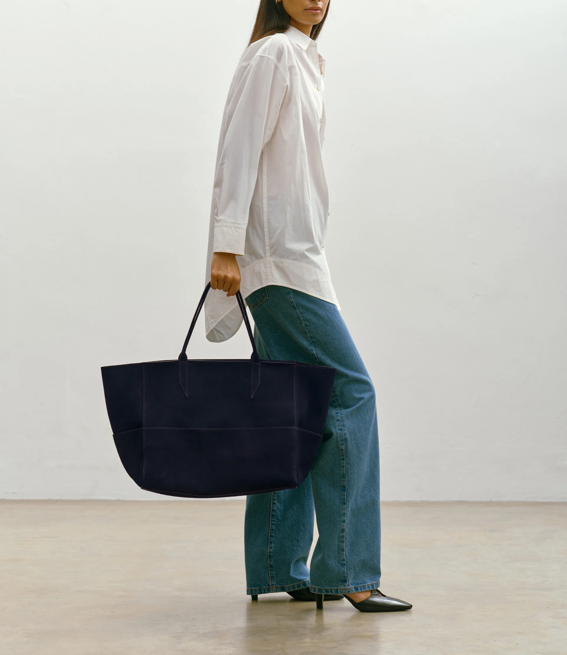 Incognito Large Nubuck Navy - Image 5